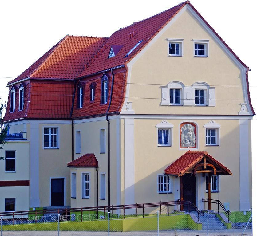 Hotelik Hermes Pieniezno Экстерьер фото