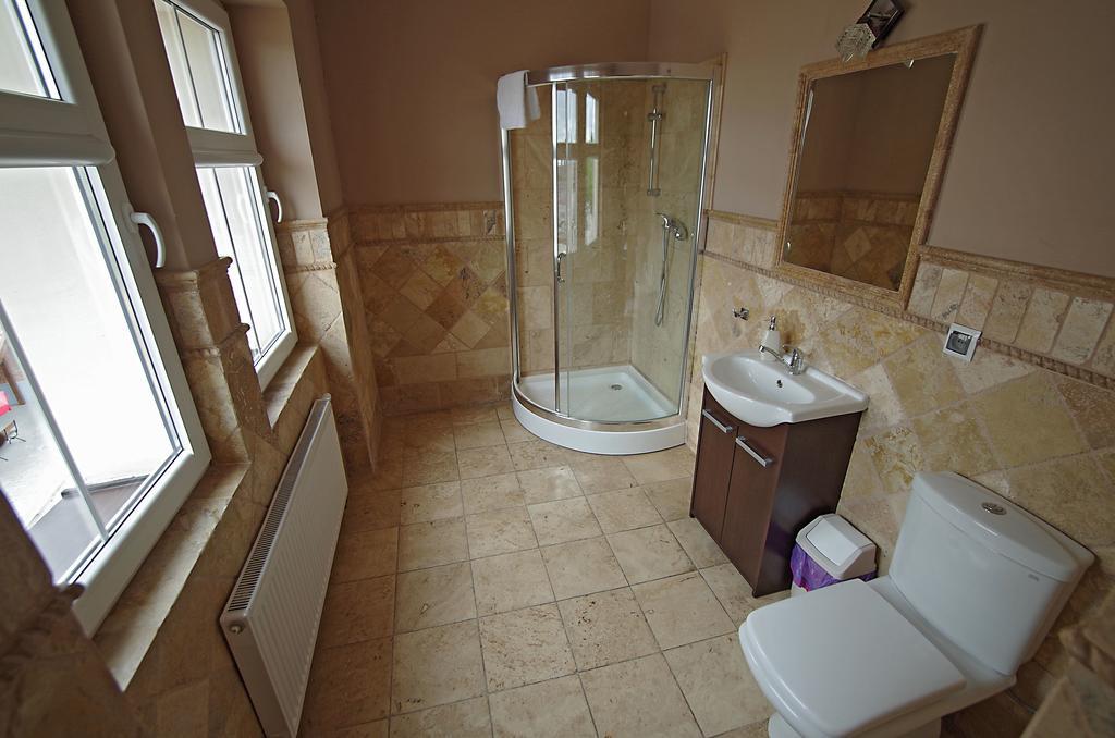 Hotelik Hermes Pieniezno Экстерьер фото