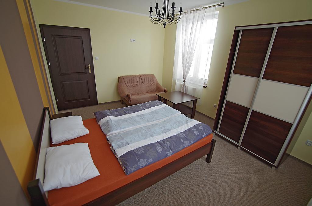 Hotelik Hermes Pieniezno Экстерьер фото
