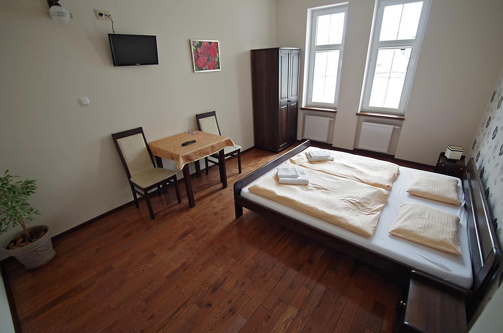 Hotelik Hermes Pieniezno Экстерьер фото